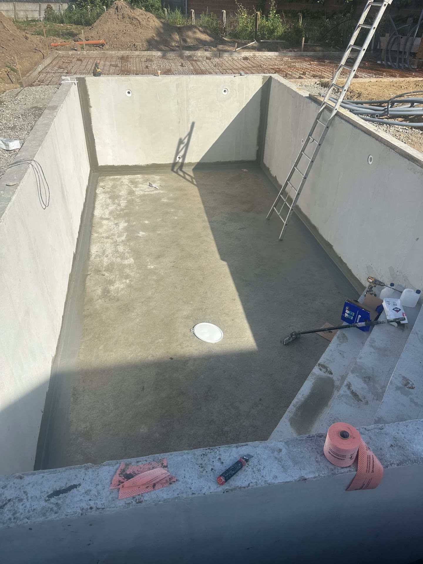 Zwembad met poolhouse en terras - Waterdichting